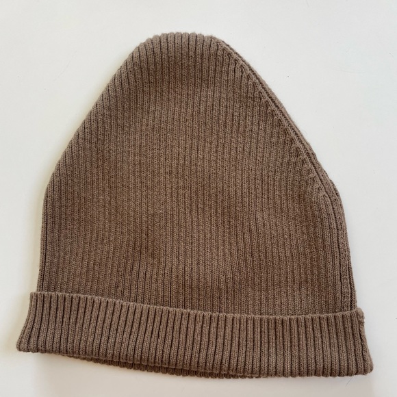 James Street Co adult port beanie in walnut - Picture 2 of 3